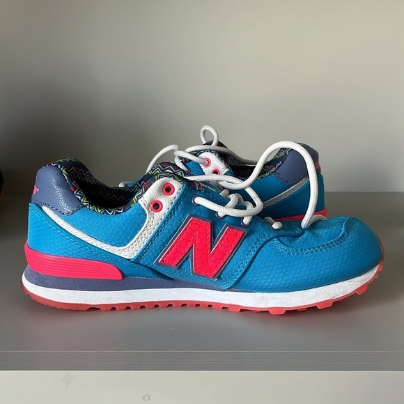New Balance Kids Sneakers Size 3 - Picture 8 of 12